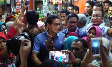 Di Padang, Uda Sandi Sebut Perekonomian Sekarang Melambat