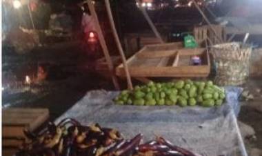 Relokasi Gagal Lagi, Pedagang Tolak Pindah ke Pasar Angsoduo Baru