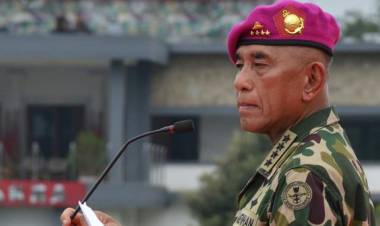 Menhan Sebut Dibutuhkan Satelit Dan Drone Pantau Terorisme