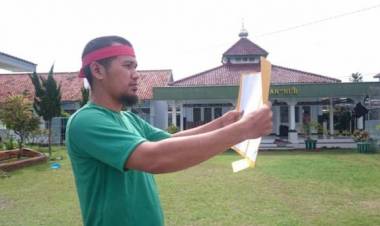 Napi Teroris Bacakan Pesan Pahlawan