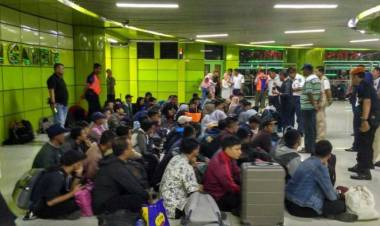 Gara-gara Lowongan Kerja Hoax, 128 Orang Terlantar di Gambir