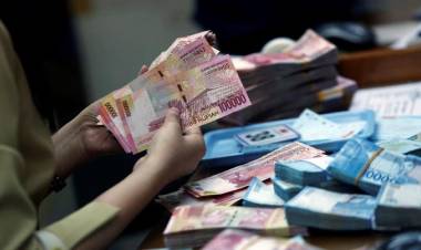 Rupiah Pagi Menguat Seiring Sentimen Positif Domestik 