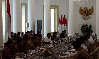 Jokowi Minta Menterinya Perbaiki Bidang Investasi 