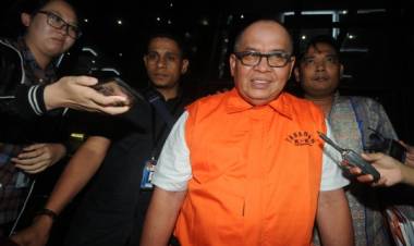 KPK Tahan Sekda Kota Dumai dan Dirut Mawatindo