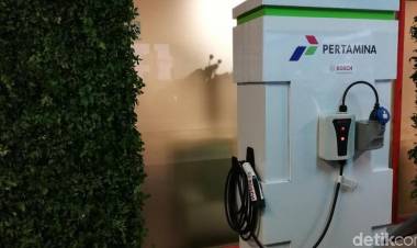 Pertamina Buat SPLU Dukung Mobil Listrik di Indonesia
