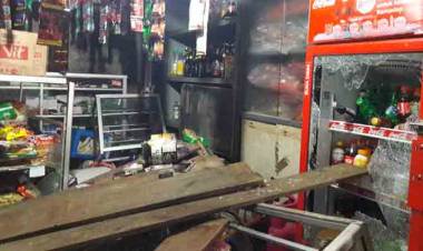 Rumah Orang Tua Diduga Pelaku Pengeroyokan Anggota TNI di Cibubur Dirusak Massa