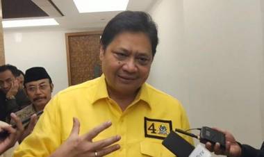 Airlangga: Ditengah Badai Kita Memang Oleng, Namun Mampu Bertahan