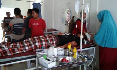 BREAKING NEWS!! Lagi Liburan Bakar Ayam, Pemuda Penual Bungo Kena Sabet Celurit