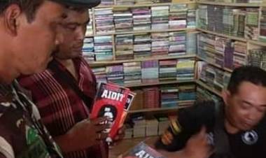 Warga Resah! Petugas Kodim Amankan 160 Buku Diduga Berisi Ajaran Komunis