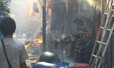 Puluhan Rumah Terbakar di Tambora