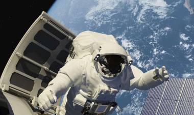 Iran Luncurkan ke Antariksa Begini Reaksi Diplomat Senior AS