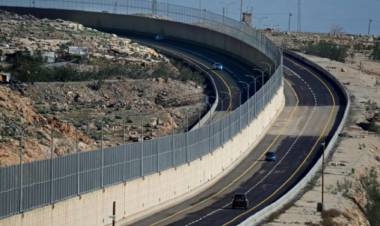 Ashrawi: "Jalan Apartheid" Israel Ancam Keamanan dan Perdamaian Internasional