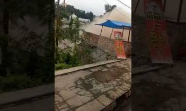 Ngeri! Begini Video 9 Ruko di Merangin Ambruk 