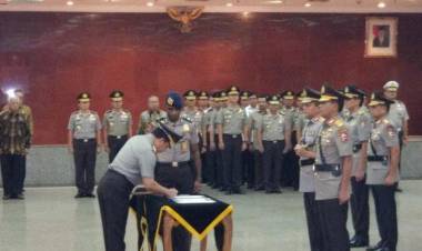 Idham Azis Resmi Jabat Kabareskrim, Kapolri Mutasi Sejumlah Pati