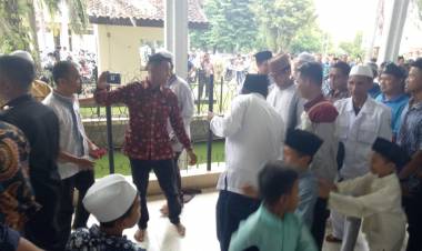 Merinding!! Sandi: Takbirrr, Dijawab Jamaah Masjid Al Falah Jambi, Allahu Akbar