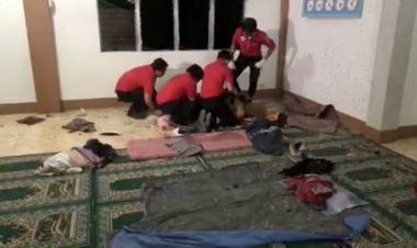 Granat Dilempar ke Dalam Masjid di Filipina Selatan Dua Orang Tewas