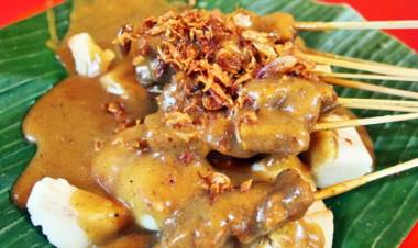 Duh! Sate Padang Berisi Daging Babi Beredar di Kota Padang 