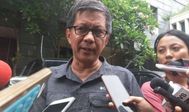 Rocky Gerung Minta Polda Metro Tunda Pemanggilan