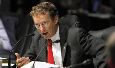 Meski Dapat Ganti Rugi, SengsaraSenator AS Setelah Rusuknya Dipatahkan Tetangga