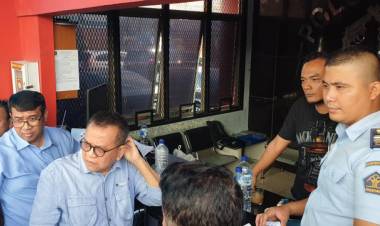 Giliran Ketua Seknas Prabowo-Sandi Kunjungi Dhani di Cipinang