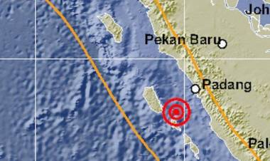 Hingga Malam Ini Gempa Susulan 5.0 SR Masih Terjadi di Mentawai