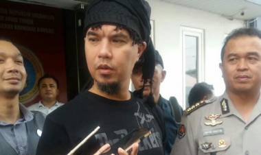 Fahri Hamzah: Sempat Debat, Ahmad Dhani Batal Ditahan di Surabaya