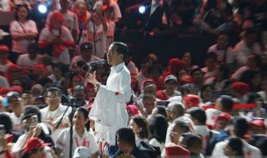 Jokowi: Memang Kadang-kadang Pahit, Tapi Percaya Infrastruktur Itu Penting