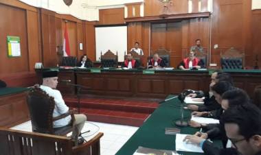 Pengacara Ahmad Dhani Sebut Dakwaan JPU Tidak Jelas