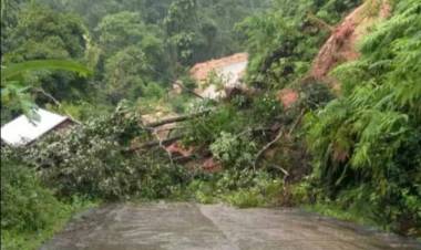 Jalan Batangasai Sarolangun Kembali Longsor, Akses Jalan Sejumlah Desa Terputus