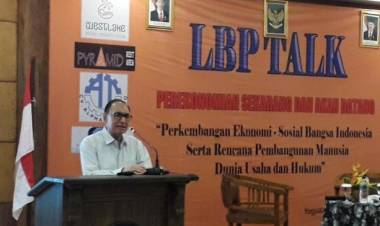 Alwi: Fitnah! Jokowi Menang Kawin Sejenis Sah