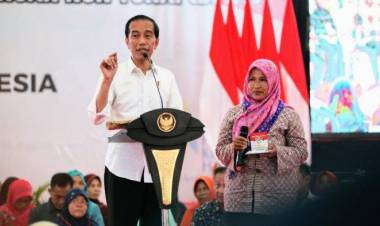 Jokowi: Tak Kasih Sepeda Nggak Boleh Bawaslu, Ini Ganti Foto