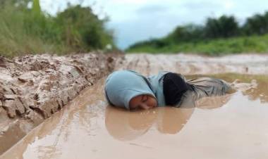 Perintah Jokowi Jalan Rusak di OKU yang Viral Mulai Diperbaiki