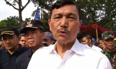 Luhut: Jangan Lagi Naik Mobil Sampai 7 Jam ke Pekanbaru