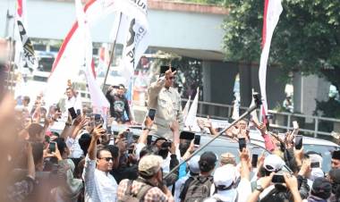 Disambut KH Jeje Jaenudin, Ini Kata Prabowo…