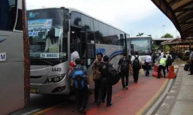 YLKI Tuding Tarif DAMRI Bandara Soetta Naik Diam-diam