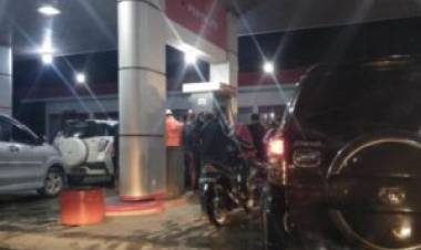 Lengkap Sudah Penderitaan Warga Kerinci, Listrik Mati BBM Pun Susah Dicari