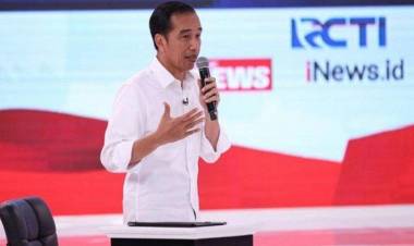 Jokowi: Penguasaan Teknologi Persenjataan Dan Siber Mutlak Diperlukan