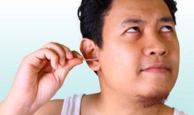 YUK! Jaga Kesehatan Telinga Agar Tidak Tuli Saat Tua