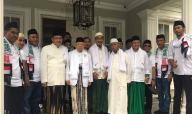 Habaib dan Kiai Kawal Ma'ruf Amin Menuju GBK