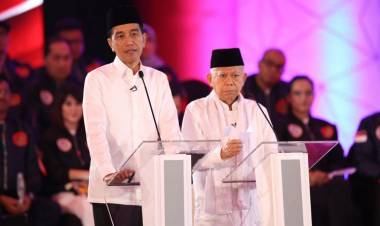 Jokowi Andalkan "Kartu Sakti" untuk Masalah Kesejahteraan Sosial