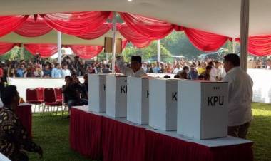 Nyoblos di TPS 41, Prabowo: Bismillahirrahmanirrahim