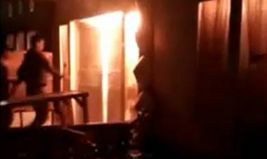 10 Kotak Suara Terbakar di Kantor Camat Koto XI Tarusan