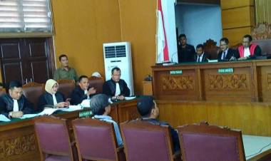 Tompi Saat Jadi Saksi Persidangan Ratna Sarumpaet