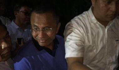 Amien Rais-Dahlan Iskan dan Neno Merapat ke Kertanegara