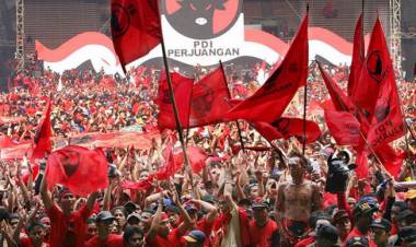 PDIP Melawan, Bawaslu Surabaya Dilaporkan ke DKPP 