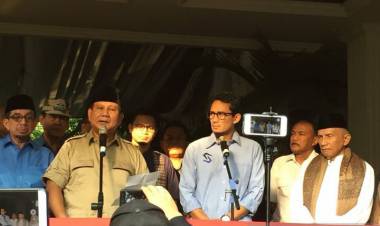 Prabowo Kunjungi Kediaman Arifin Ilham