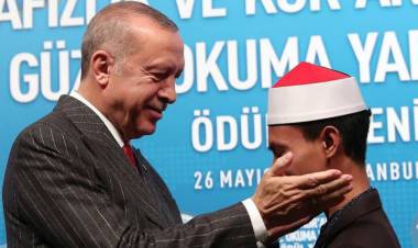 Qori Asal Bima Juara MTQ Internasional di Turki