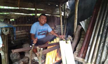 Tradisi 'Malamang' Jelang Lebaran Warga Tanah Datar