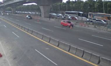 Lalu Lintas Tol Jakarta-Cikampek Padat