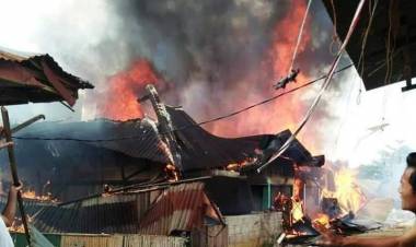 12 Kios di SPA Kuamangkuning Bungo Terbakar Hebat